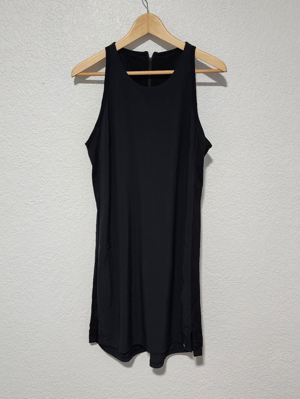Smartwool Merino Breathable Sport Racerback Black Dress Large Athleisure